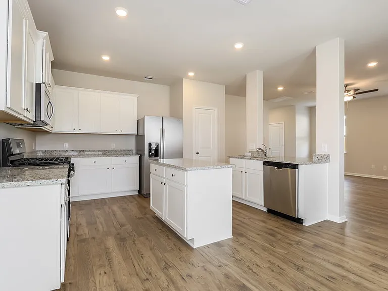 16426 Honeysuckle Hill Dr — Photo 10