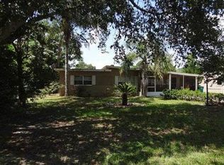 920 Edgewater Cir, Eustis, FL 32726