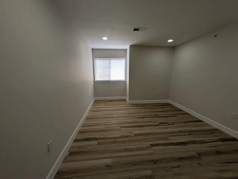 44 Warner St #5B — Photo 10