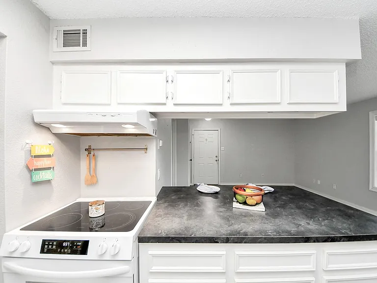 2750 Holly Hall St #911 — Photo 18