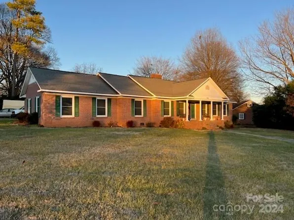 3200 Imperial Dr, Gastonia, NC 28054