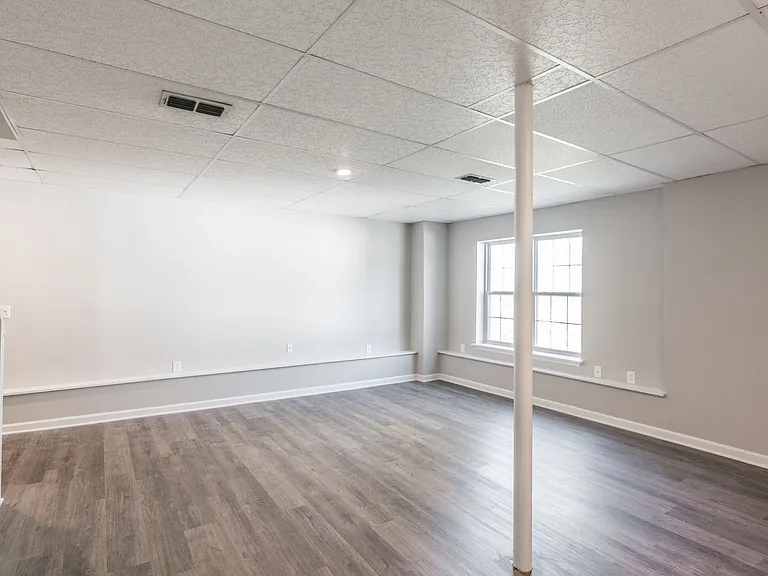 108 Longview Dr — Photo 12