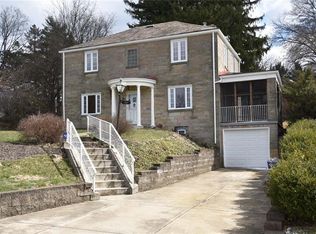 23 Swallow Hill Rd, Carnegie, PA 15106