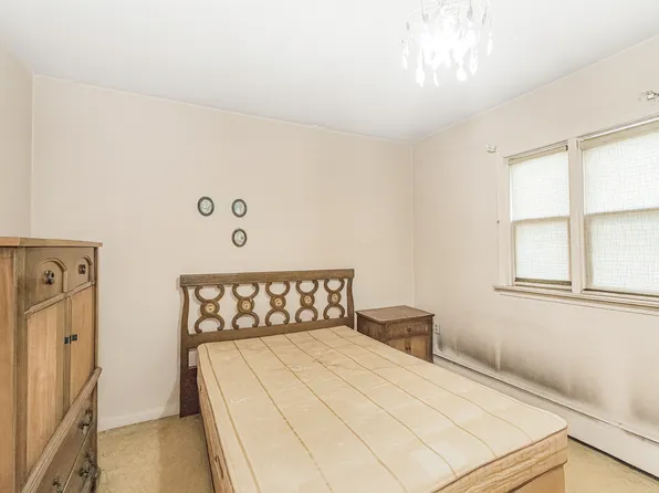 2215 West 6th Street image 21 of 28