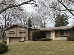 13050 Wrayburn Rd, Elm Grove, WI 53122