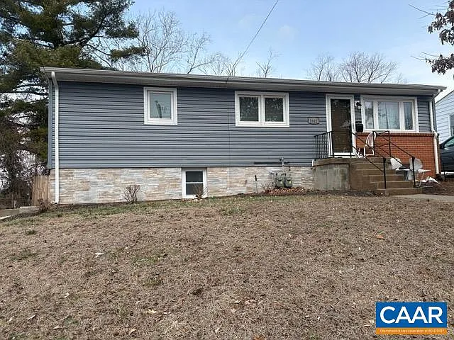 1642 Meridian St photo 1