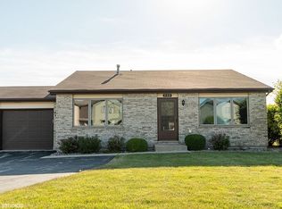 735 Brockwood Rd, New Lenox, IL 60451