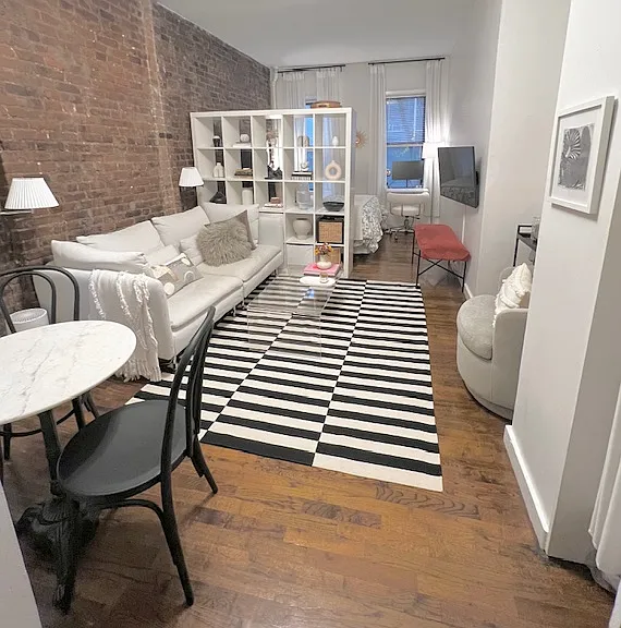110 Thompson St #4C — Photo 3