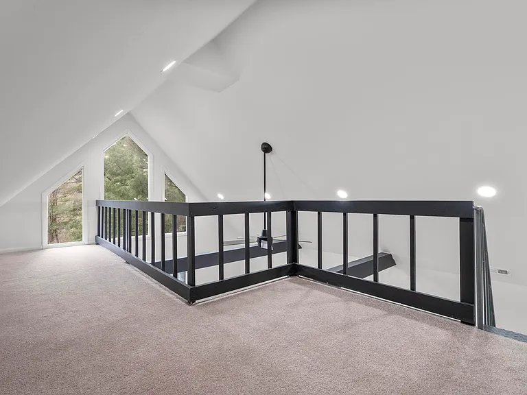 25 Hillside Dr — Photo 22