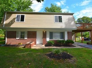 24 Oak Dr, Caseyville, IL