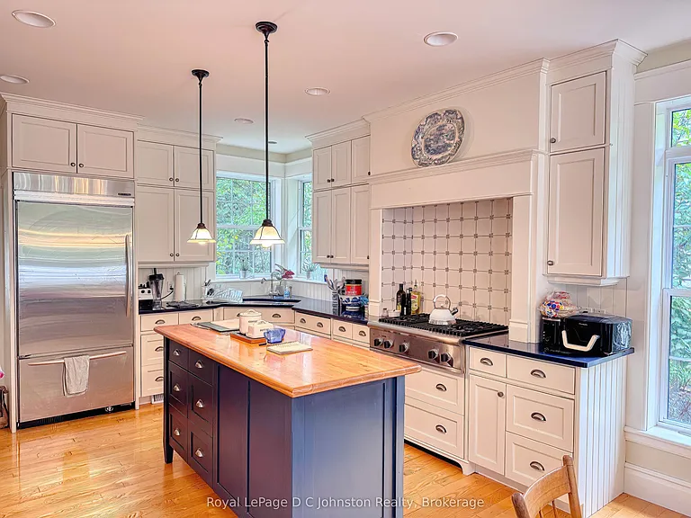 207 Beacon Ln — Photo 8