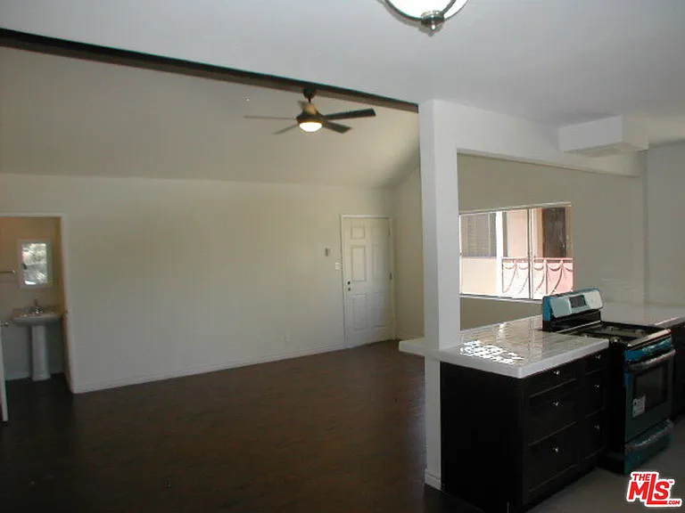 1326 S Ridgeley Dr #6 — Photo 10