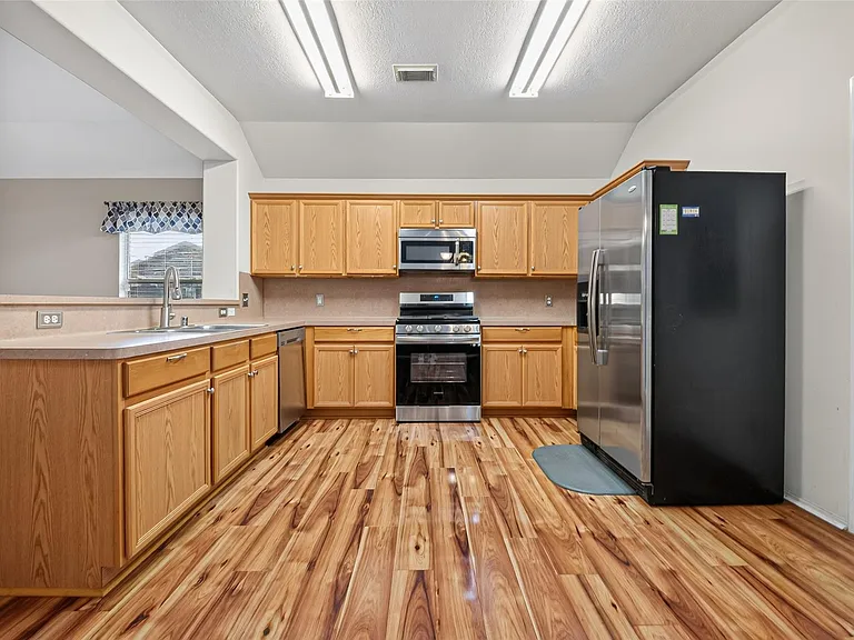 13022 Cherton Ct — Photo 22
