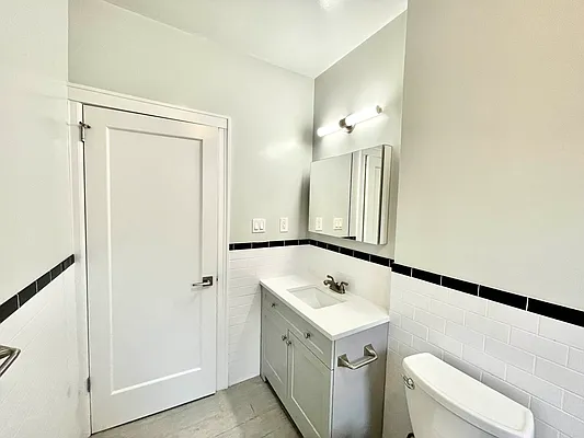 Rented by Pear NYC LLC | media 33