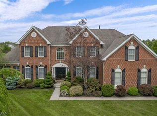 28 Halls Mill Rd, Asbury, NJ 08802