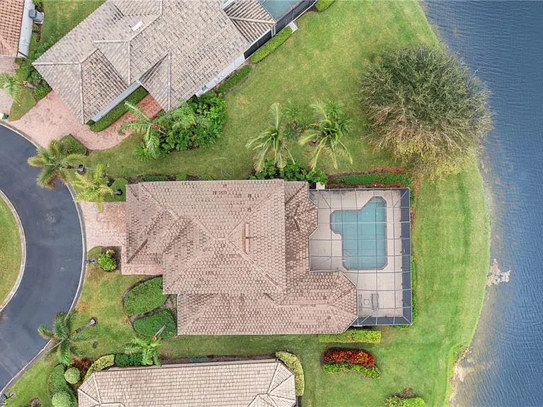 6172 Dogleg Dr — Photo 7