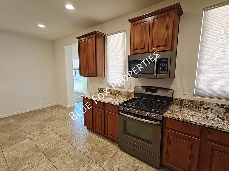 12812 N Camino Vieja Rancheria — Photo 6