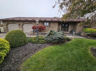 127 Fairlawn Dr, Buckhannon, WV 26201