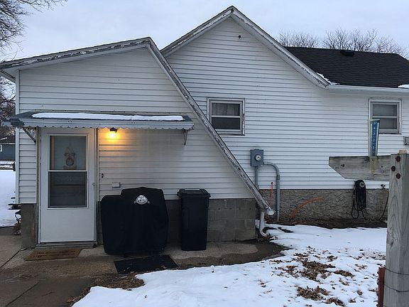 5th image of 428 E Willow St