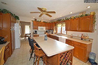 3rd image of 104 Thornhill Dr