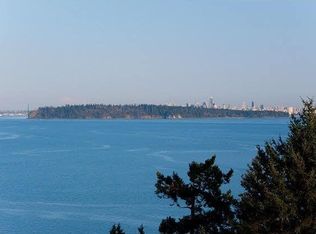 3699 Sunset Ln, West Vancouver, BC V7V0A9