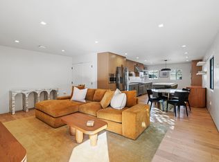 838 N Mansfield Ave #102, Los Angeles, CA 90038