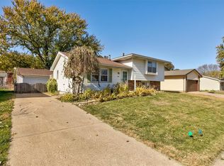 512 NW Calista Ct, Grimes, IA 50111