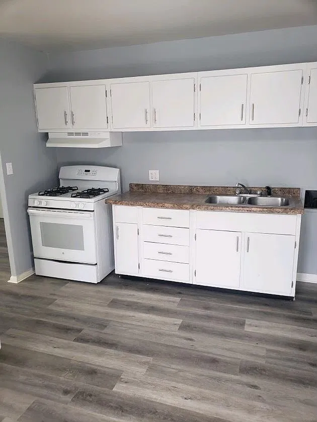 2 bed, 925 sqft, $1,200 — Photo 3