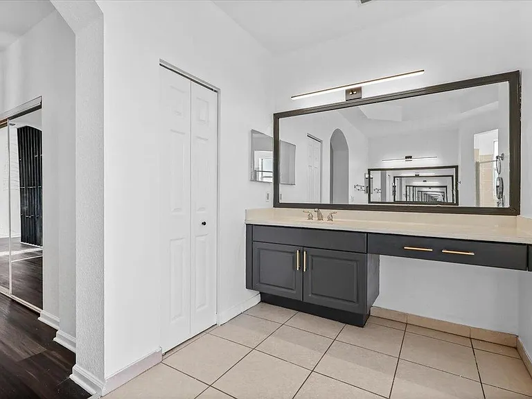 1831 Waldorf Dr — Photo 49