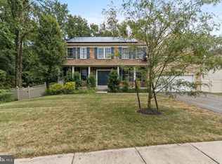 205 Peony Ln, Sewell, NJ 08080