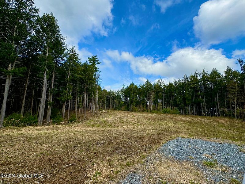2nd image of 284 Potash Road