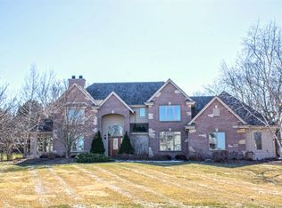 1701 E Juniper Way, Hartland, WI 53029