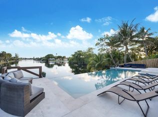 2286 NE 215th St, Miami, FL 33180
