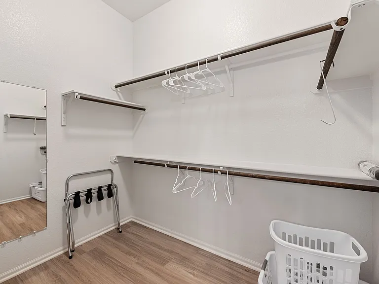 718 Bridgestone Way — Photo 24