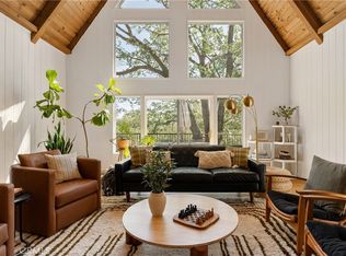 28001 N Bay Rd, Lake Arrowhead, CA 92352