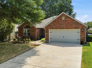 8910 E 100th Pl, Tulsa, OK 74133