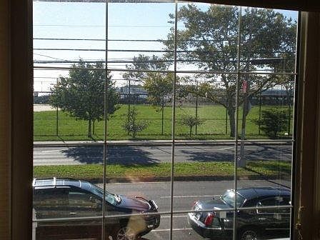 3rd image of 183 Father Capodanno Blvd
