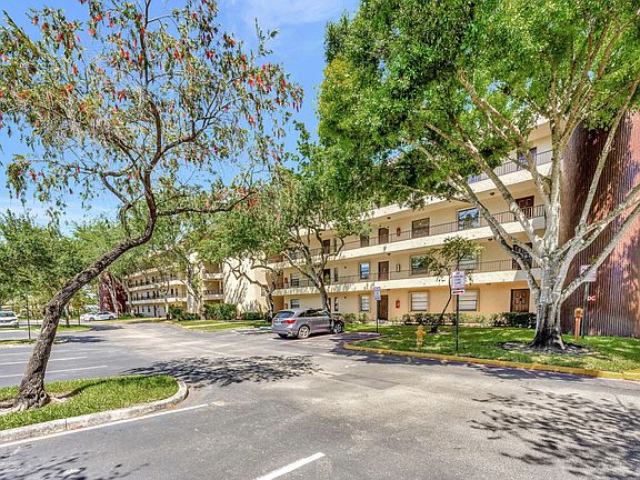 2nd image of 10551 W Broward Boulevard #404