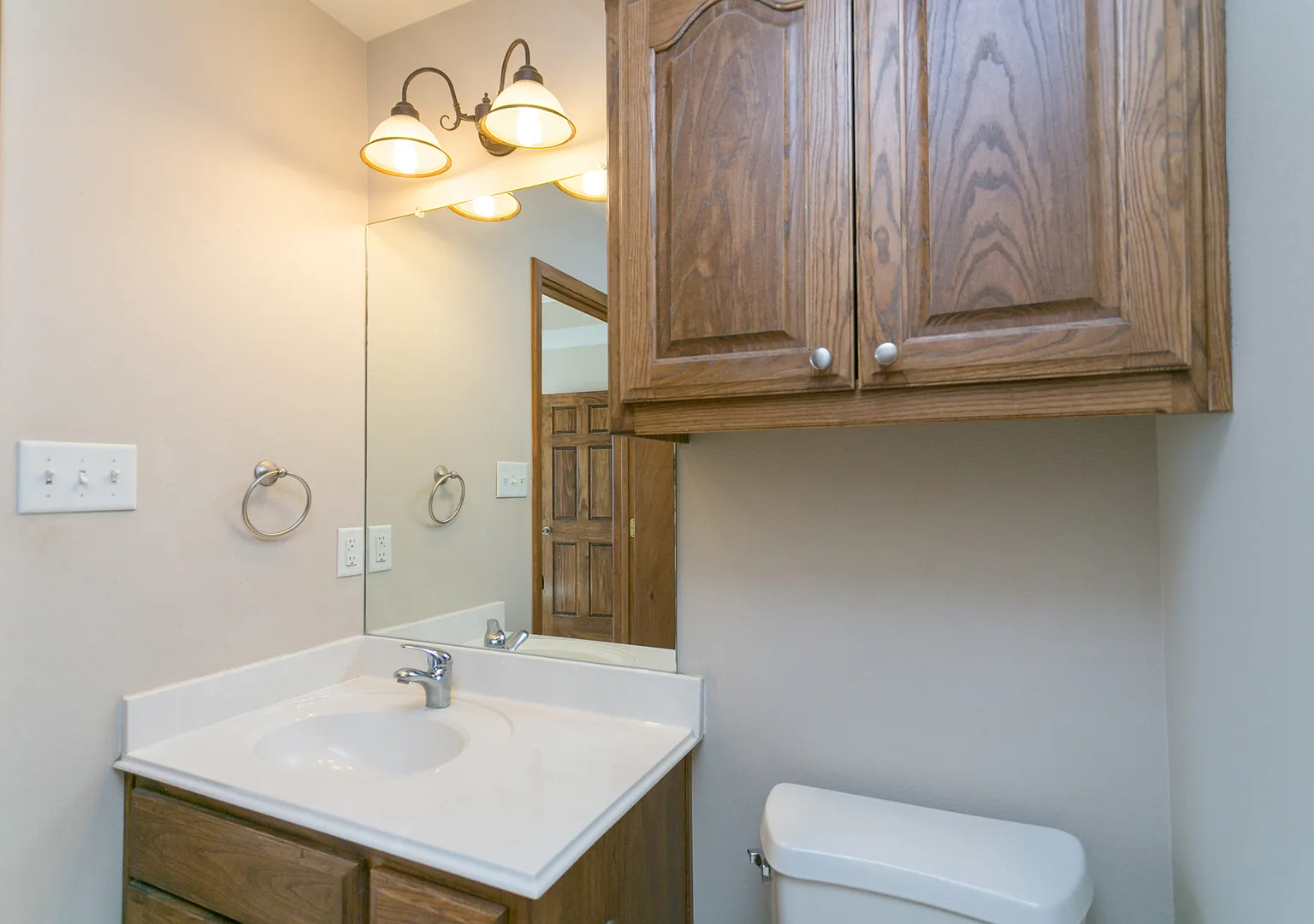 16111/16113 Rolling Meadows Dr. — Photo 4