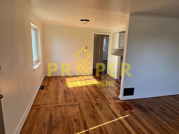 2nd image of 331 E Melford Ave