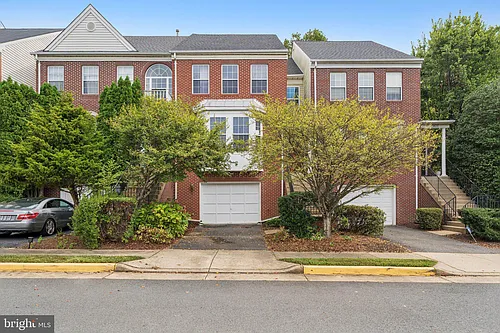 2921 Mainstone Dr Photo 1