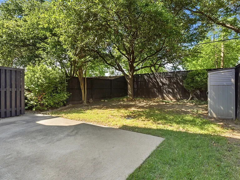 Private backyard patio