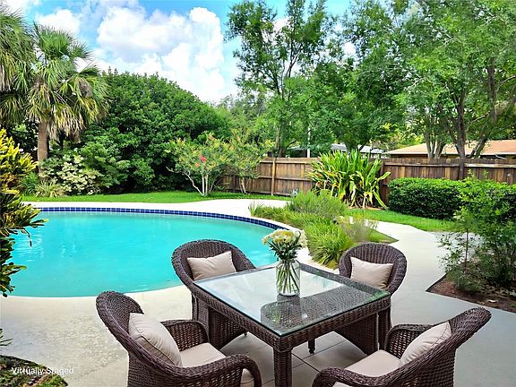 2nd image of 5096 The Oaks Cir