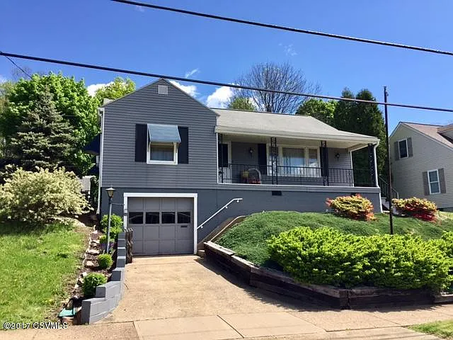 630 Prince St photo 1