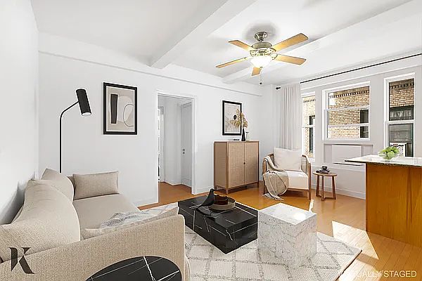 1st image of 325 W 45th St APT 207