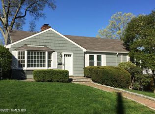 20 Maplewood Dr, Cos Cob, CT 06807