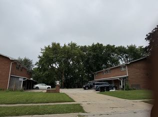 312 Riley Dr, Bloomington, IL 61701