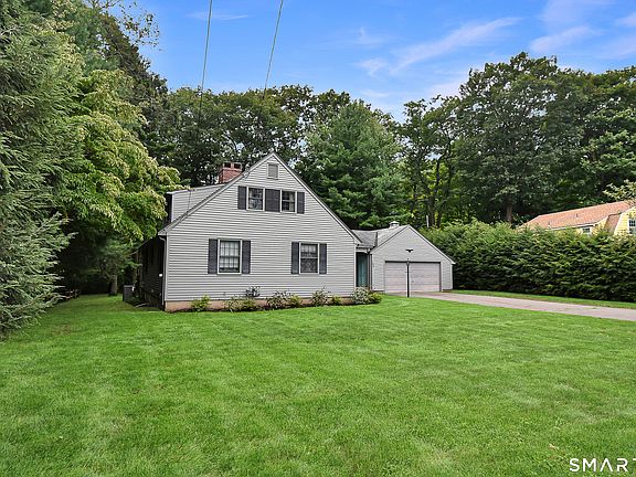 2nd image of 162 Roslyn Drive