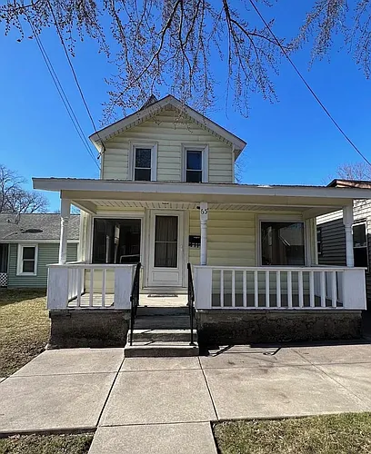 65 Olcott St Photo 1