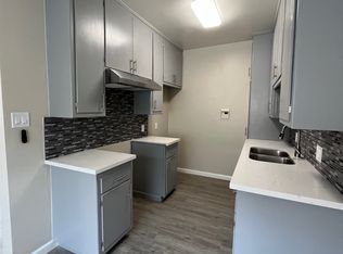 625 E Queen St #3, Inglewood, CA 90301